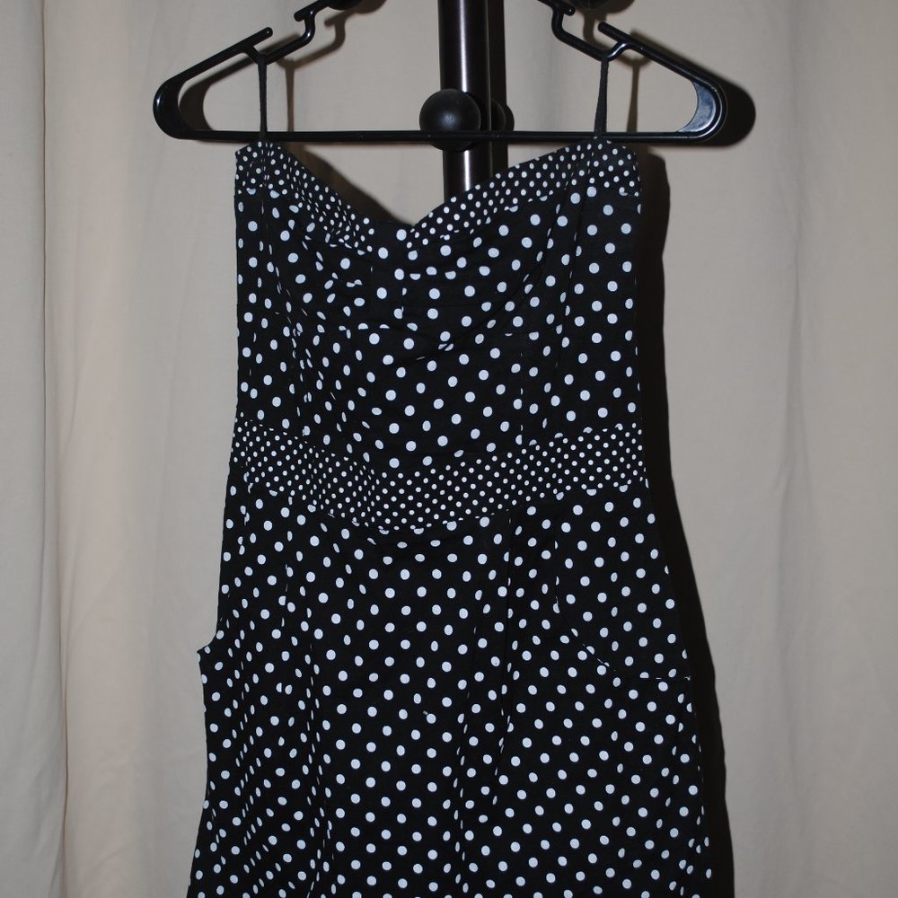 Polka dot strapless dress